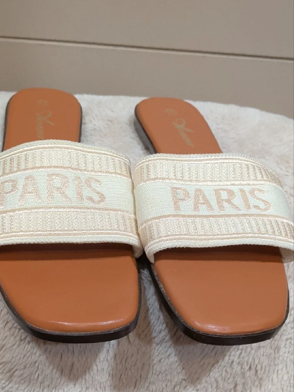 Athlefit cream slide